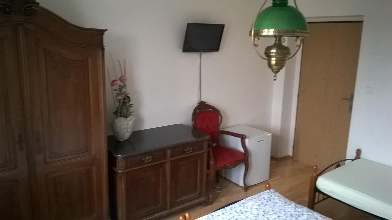 Penzion Vecerka Lednice Exteriör bild